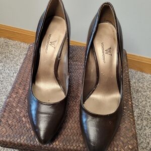 Worthington Brown Pointed Leather Pumps